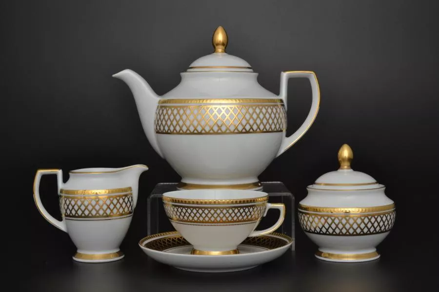Чайный сервиз на 6 персон 17 предметов St. Peterburg Gold